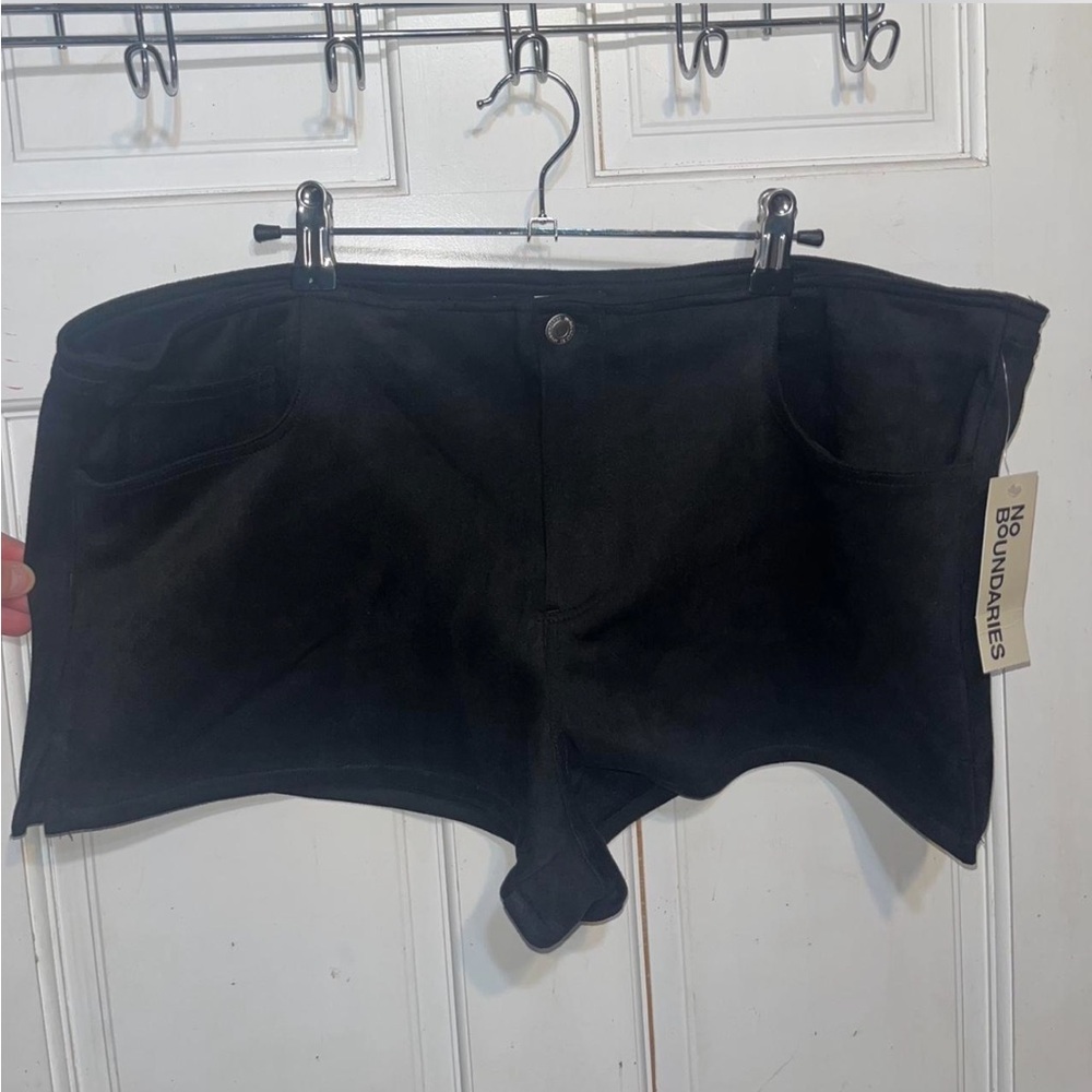 New No Boundaries Classic Black Sueded Shorts